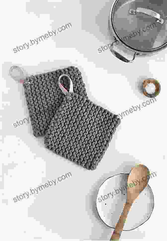 A Cozy Potholder With A Cable Knit Pattern Make In A Weekend Potholders And Dishcloths (Knit)