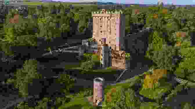 Blarney Castle, A Picturesque Medieval Castle With Stunning Gardens Famous Landmarks Of Scotland : Popular Locations On The Emerald Isle History For Children Perfect For Homeschool Or Home Education (Kid History 17)